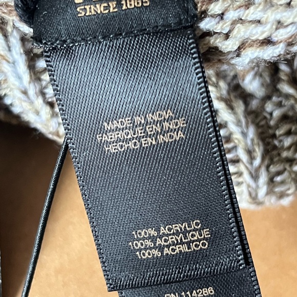 Frye Boxed Beanie & Card Case Boxed Set - Picture 5 of 9